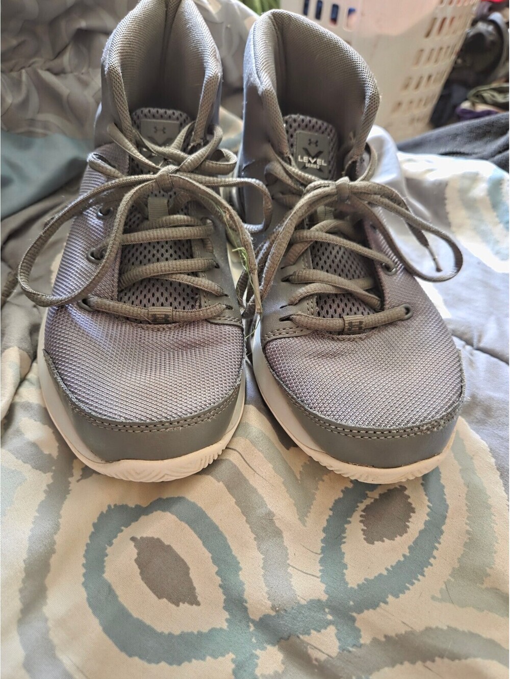Boys shoes